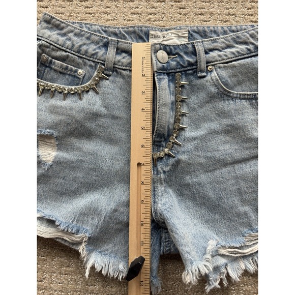 Banjara Denim Shorts Crystal Spike goth Accents Size 7/27 light wash cutoff - Picture 7 of 9